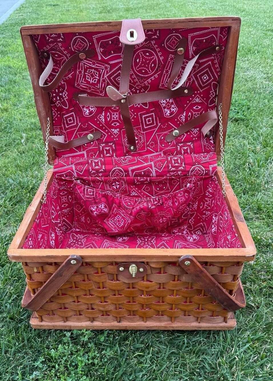 Vintage Wicker Picnic Basket with Red Bandana Print Lining